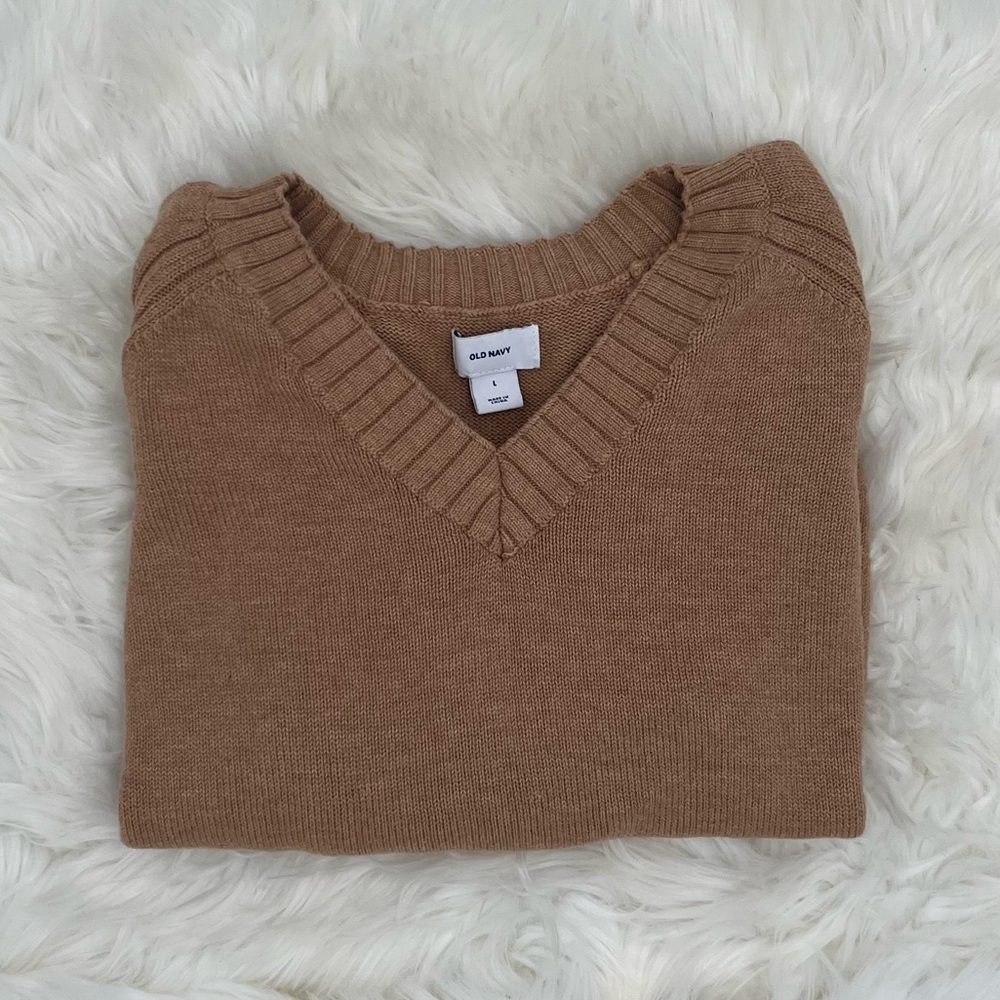 Old Navy Tan V-Neck Knit Sweater - Large